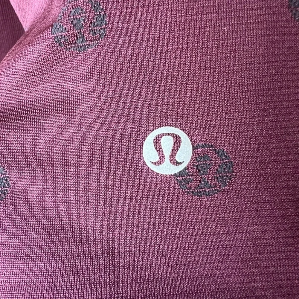 *FIRM PRICE* Lululemon Swiftly Tech long sleeve top 2.0 Yoga Pop Cassis black
